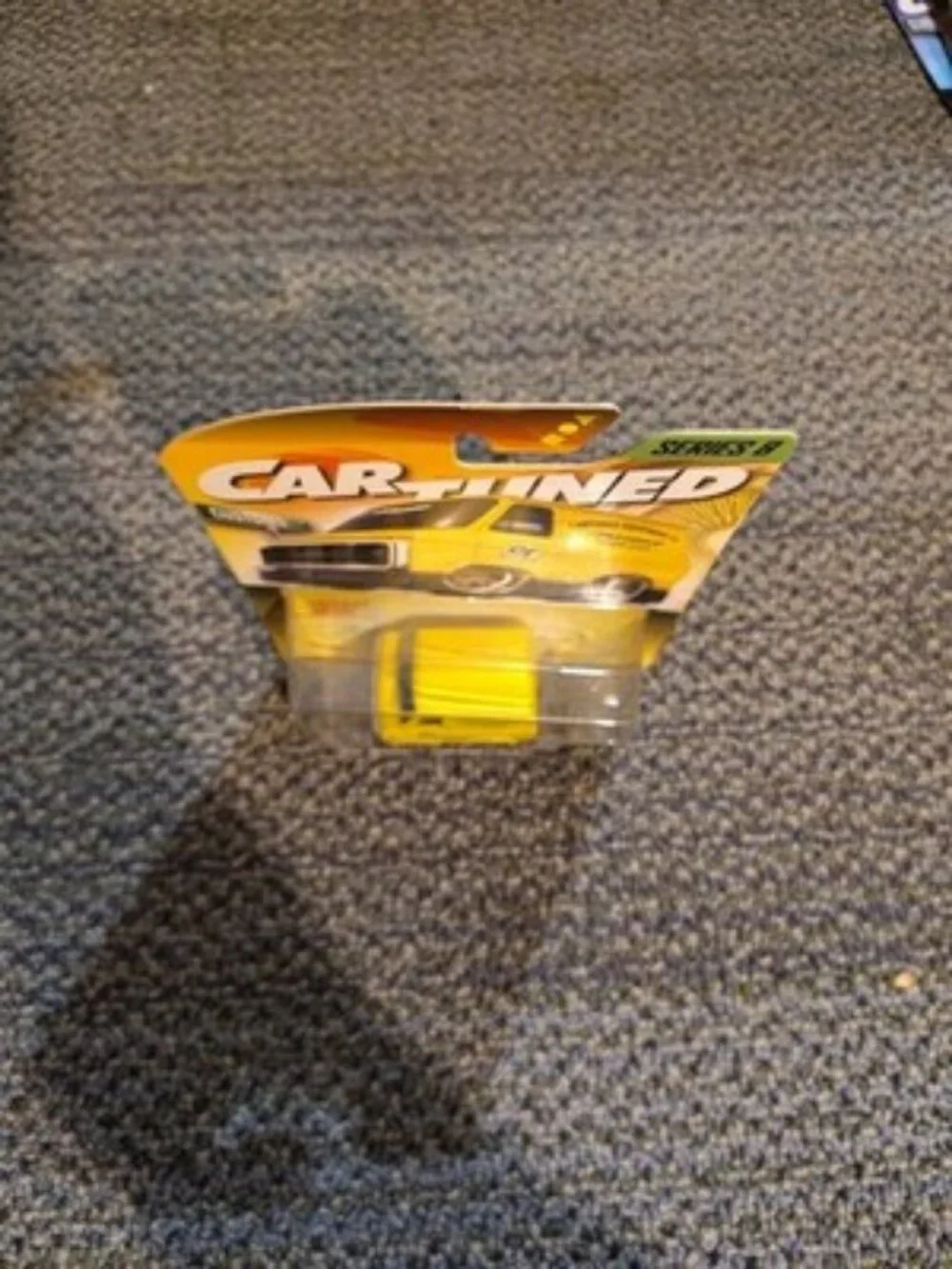 MGA CarTuned Series 8 No 01 79 GMC Vandura Customs Yellow